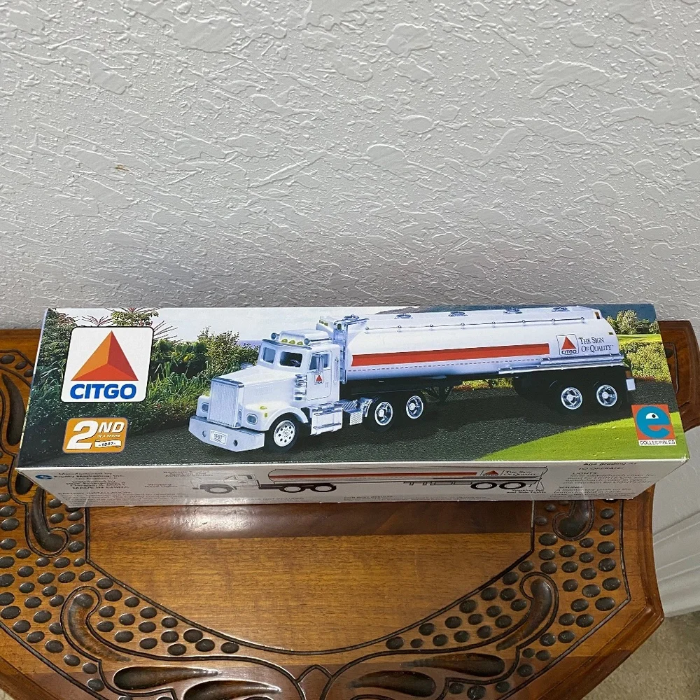 Citgo 1997 2nd Edition‎ Toy Tanker Truck Lights and Sound Equity Marketing NIB